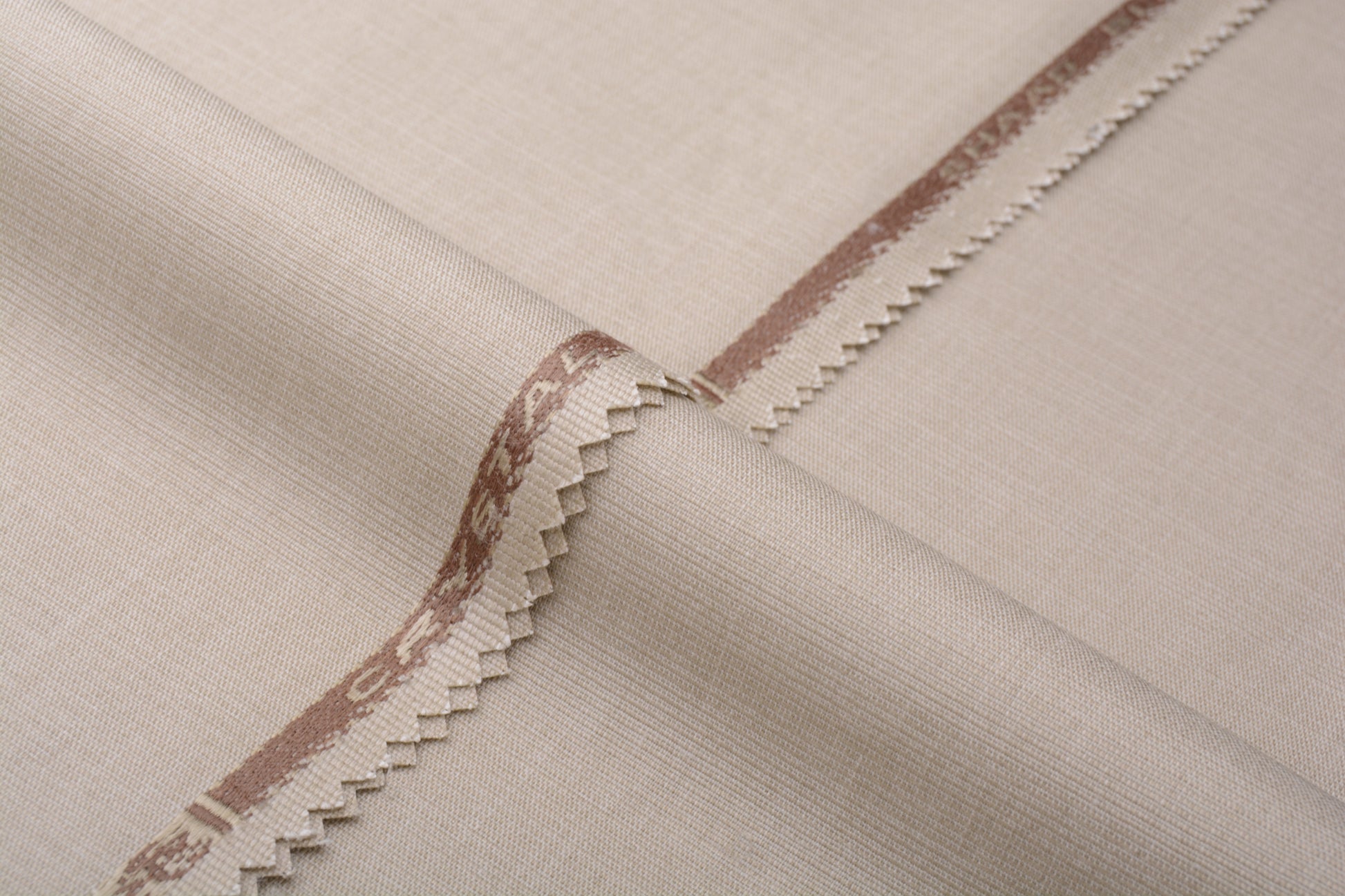 ITALIAN SUITING STYLE - CRYSTAL