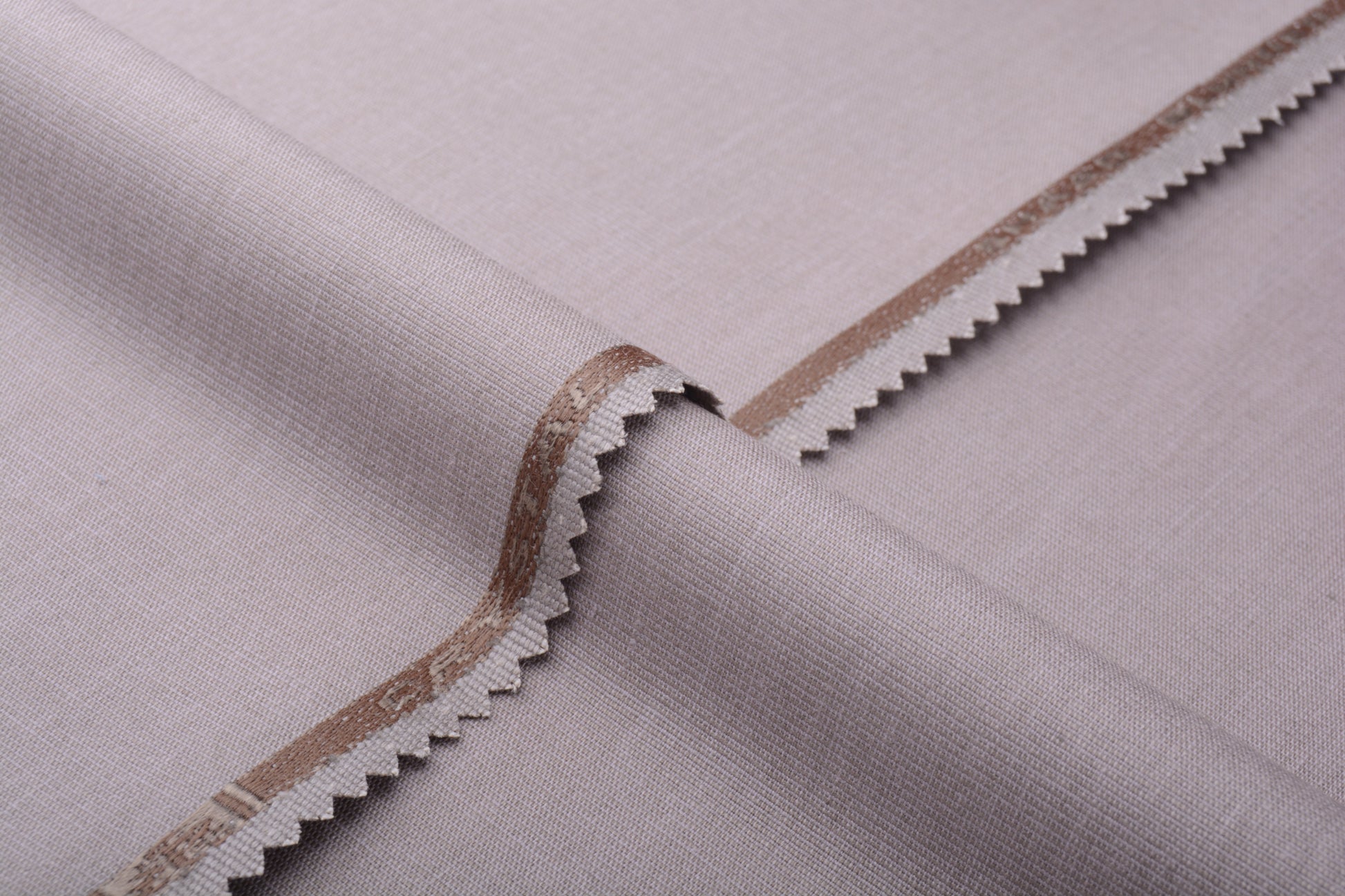 ITALIAN SUITING STYLE - CRYSTAL