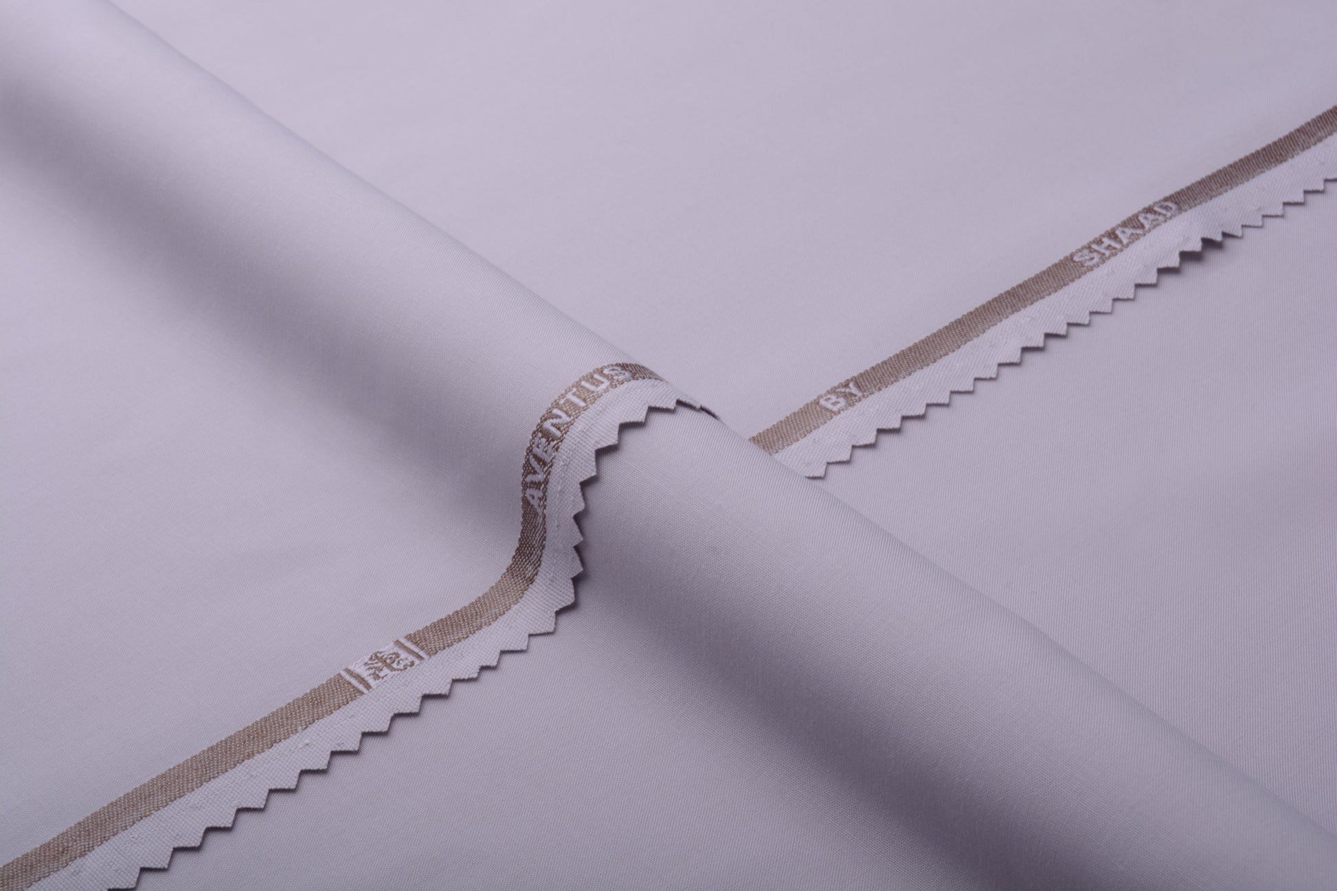 LUXURY WASH & WEAR - AVENTUS