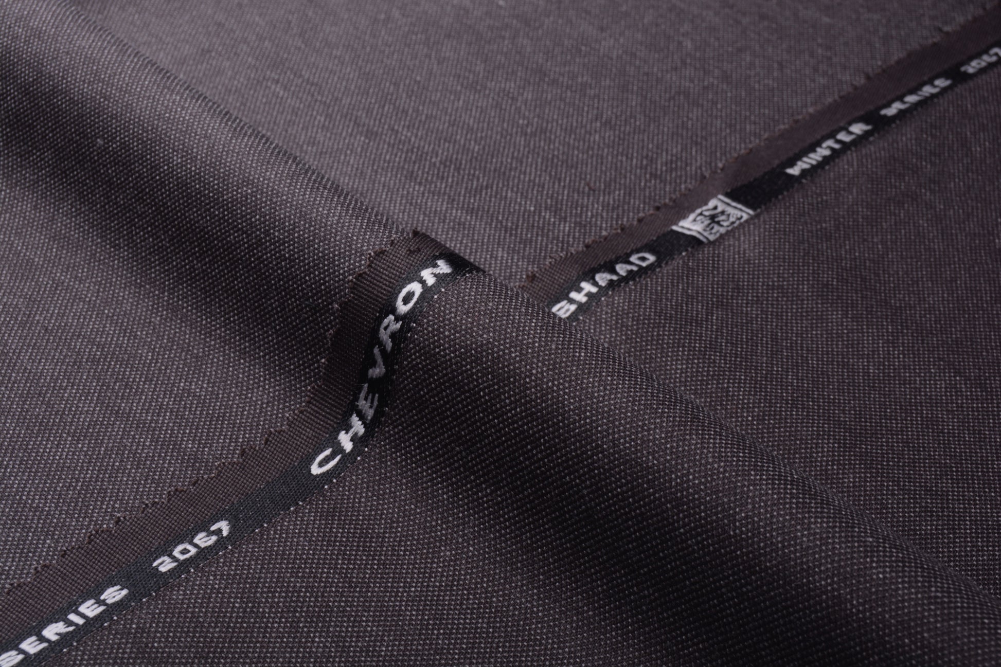 ITALIAN SUITING STYLE -  CHEVRON