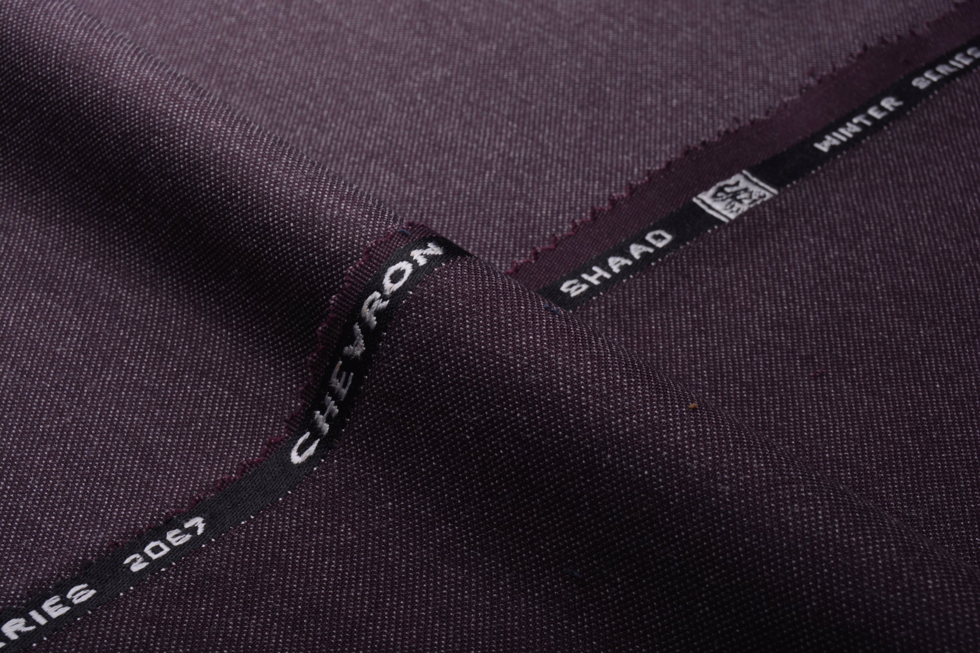 ITALIAN SUITING STYLE -  CHEVRON